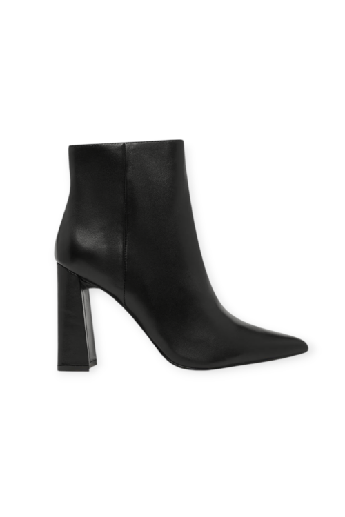 Steve Madden Tarra Block Heeled Leather Booties